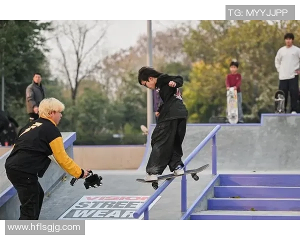 重庆滑板队的奋斗历程与梦想追逐的真实记录