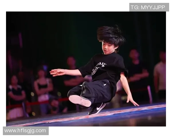 重庆街舞队荣登全国街舞技术排行榜第8名引发热议 重庆街舞队荣登全国街舞技术排行榜第8名引发热议